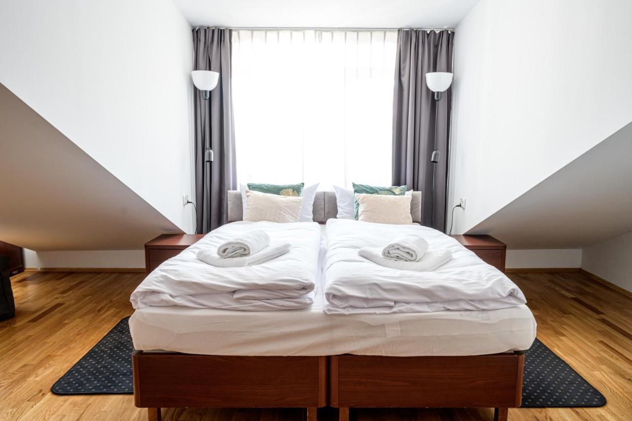 On/Set Aparthotel Cracovia Exterior foto