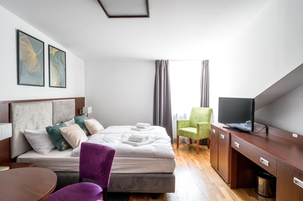 On/Set Aparthotel Cracovia Exterior foto