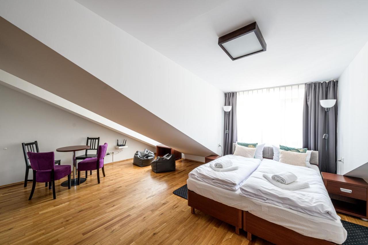 On/Set Aparthotel Cracovia Exterior foto